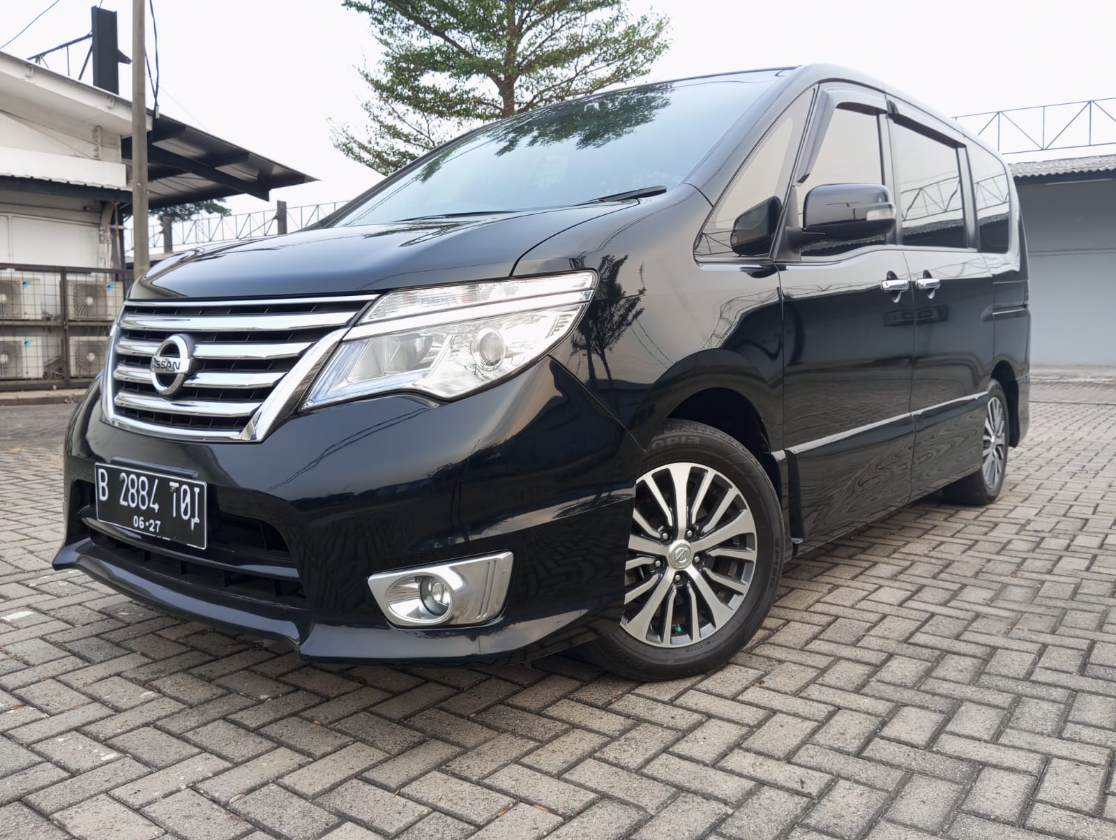 2017 Nissan Serena 2017 Nissan Serena
