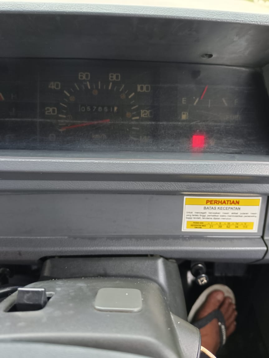 2016 Mitsubishi L300 2016 Mitsubishi L300