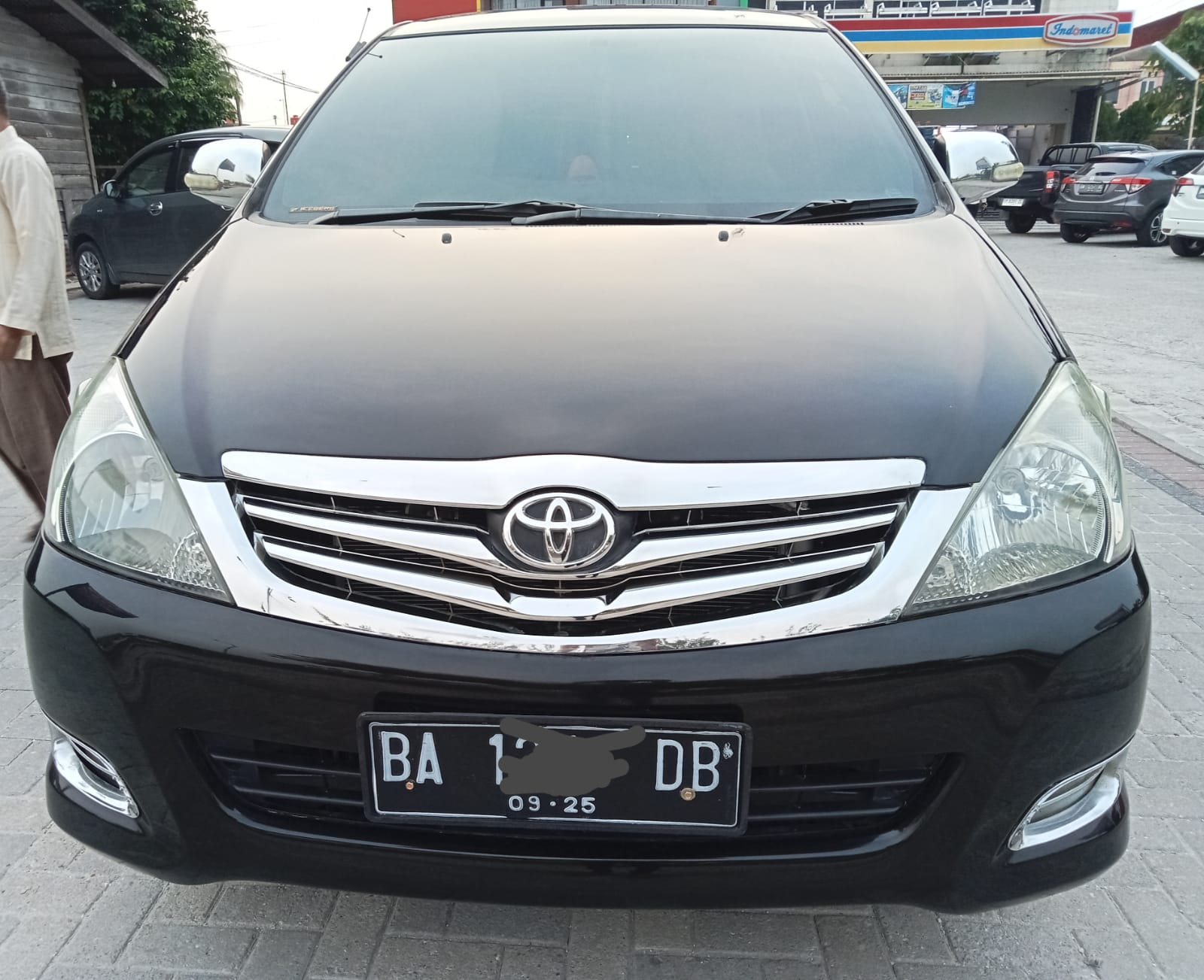 Second Hand 2009 Toyota Innova Second Hand 2009 Toyota Innova