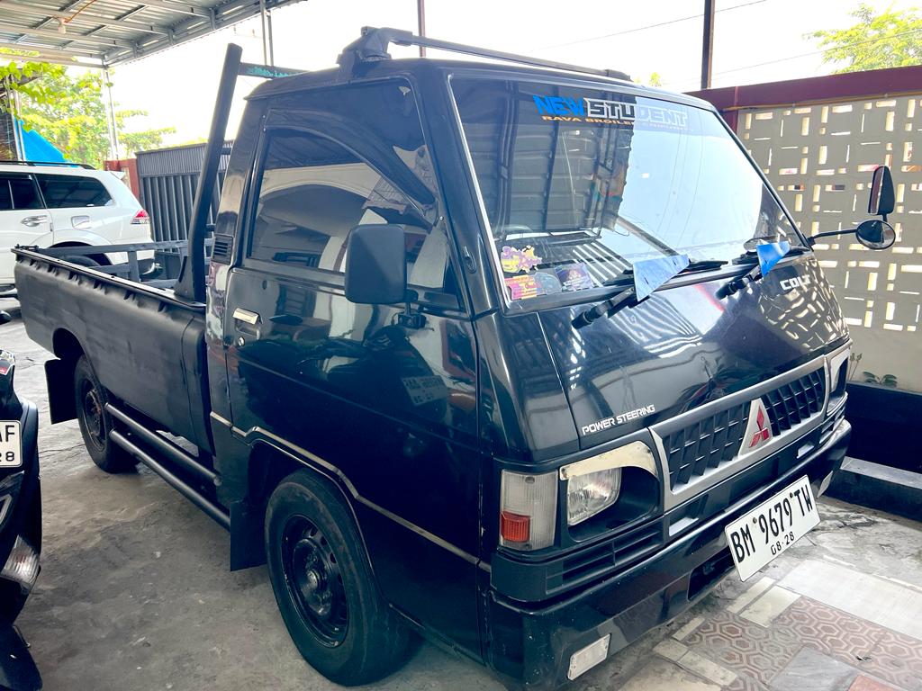 Second Hand 2018 Mitsubishi L300 Second Hand 2018 Mitsubishi L300