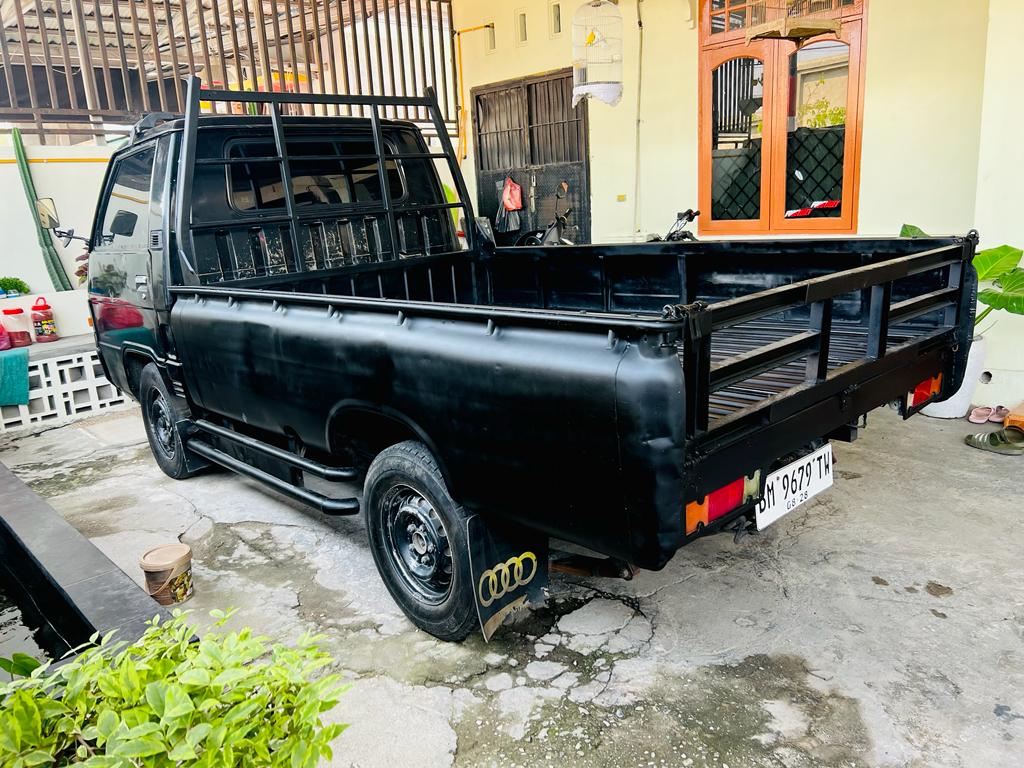 2018 Mitsubishi L300 2018 Mitsubishi L300