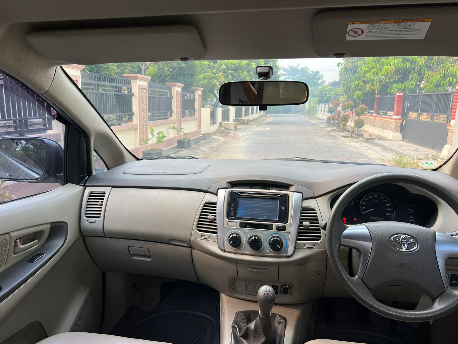 2015 Toyota Kijang Innova 2015 Toyota Kijang Innova