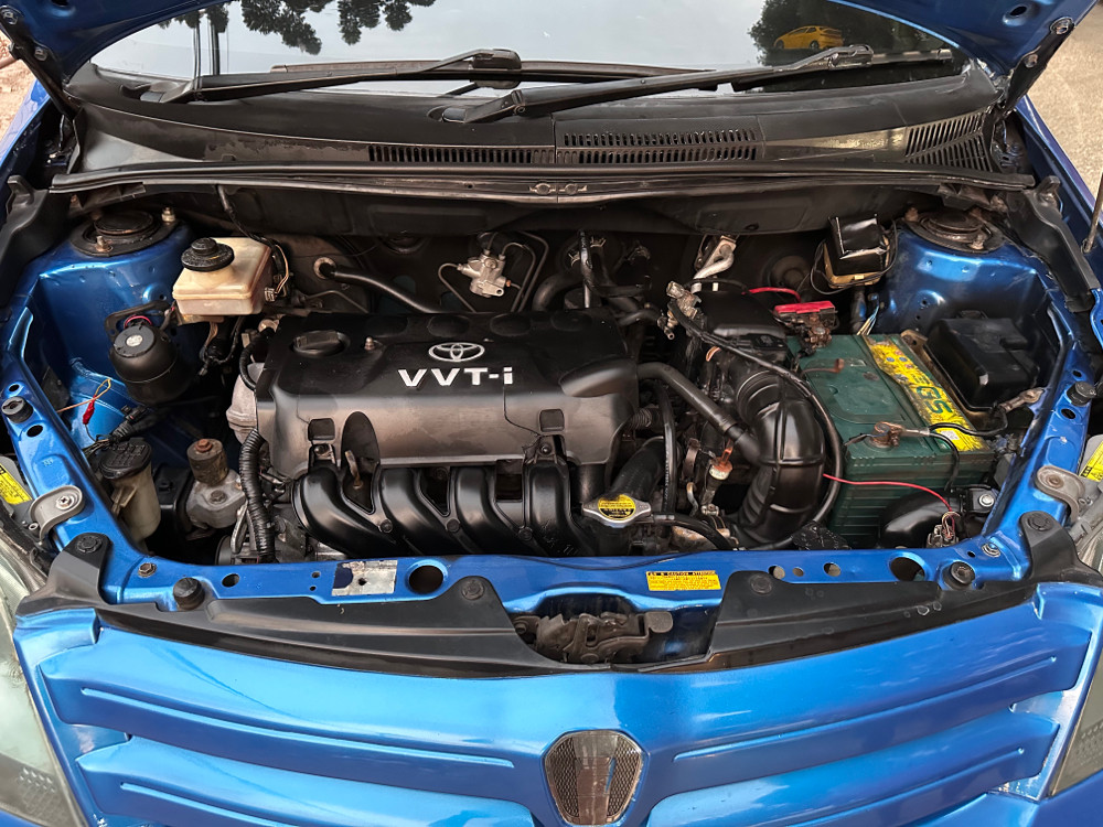 2004 Toyota Ist 2004 Toyota Ist