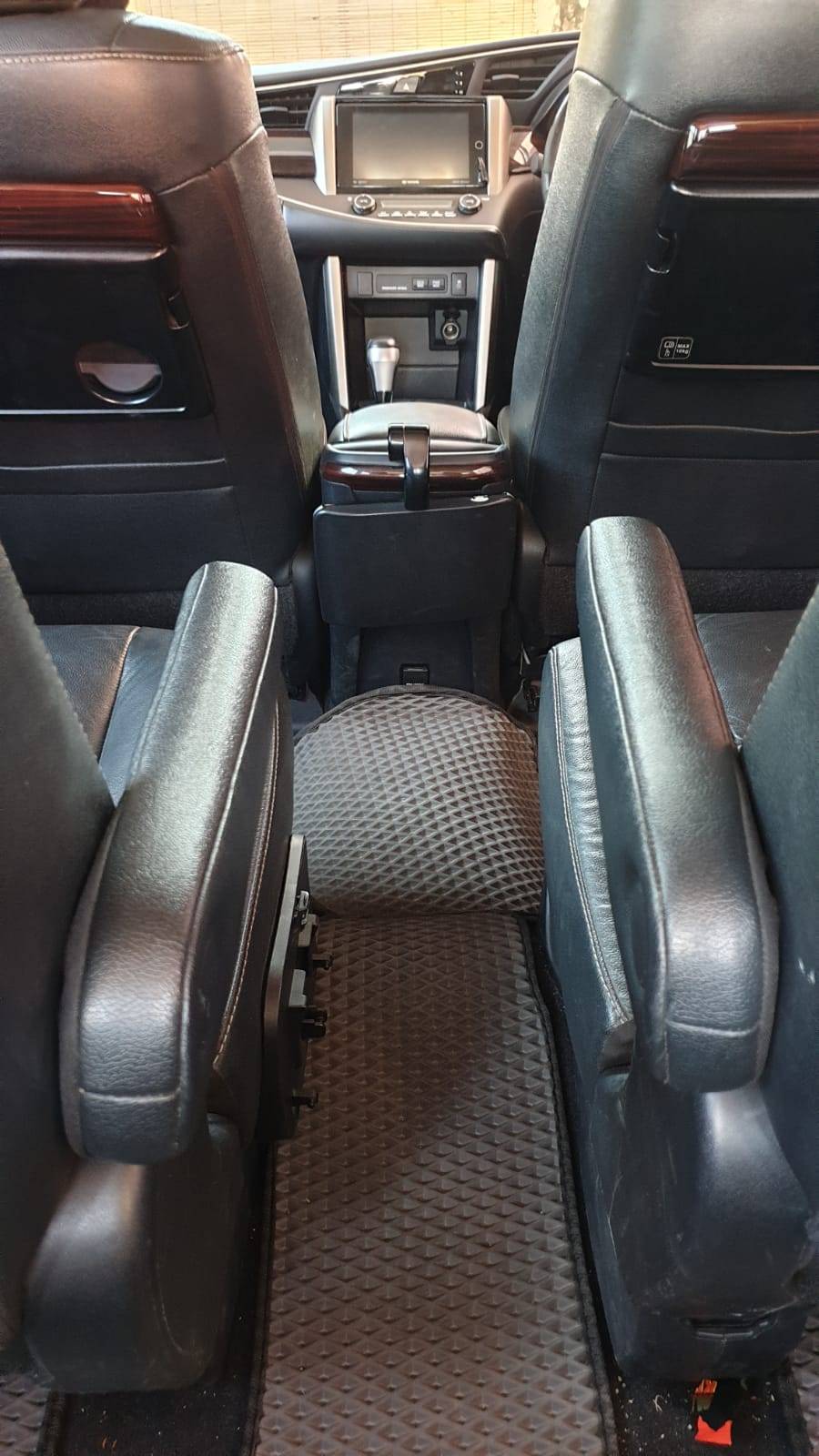 2018 Toyota Venturer 2018 Toyota Venturer