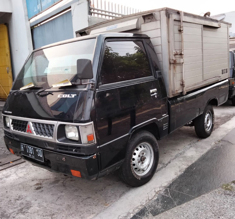 2014 Mitsubishi L300 Bekas 2014 Mitsubishi L300 Bekas