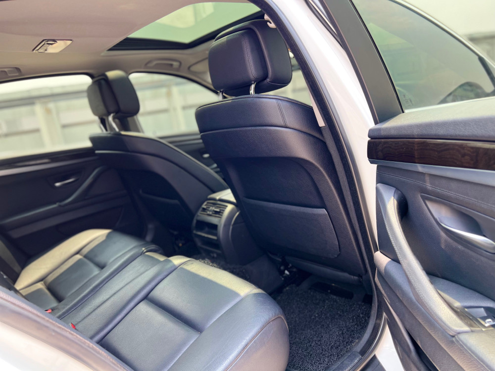 2013 BMW 5 Series Sedan 2013 BMW 5 Series Sedan