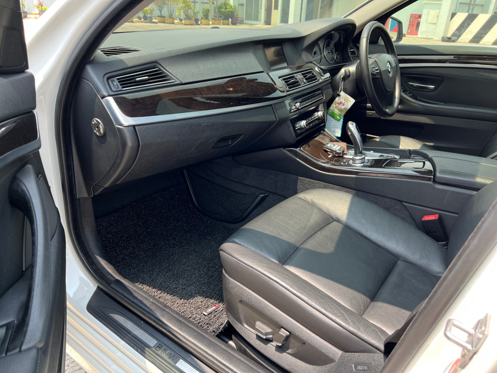 2013 BMW 5 Series Sedan 2013 BMW 5 Series Sedan