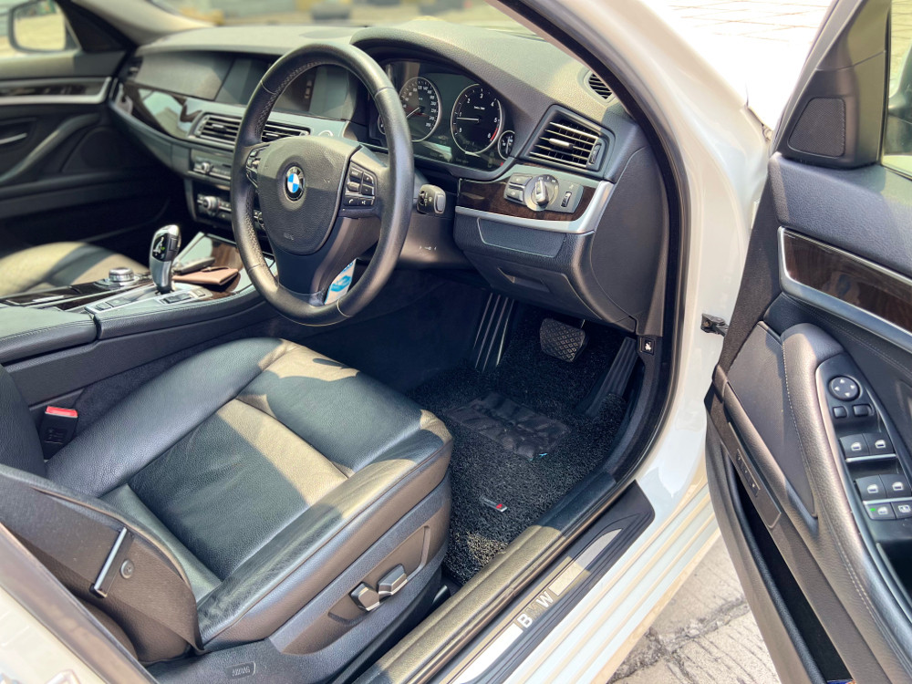 2013 BMW 5 Series Sedan 2013 BMW 5 Series Sedan