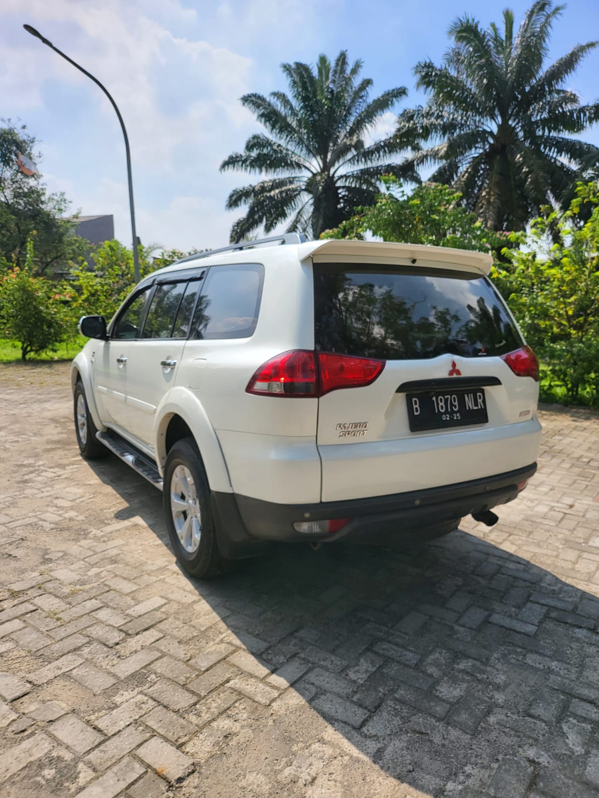 2014 Mitsubishi Pajero Sport  2014 Mitsubishi Pajero Sport