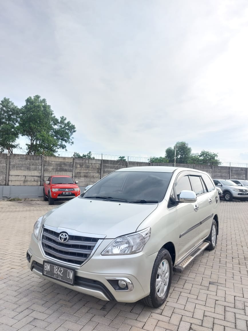 2014 Toyota Kijang Innova 2014 Toyota Kijang Innova