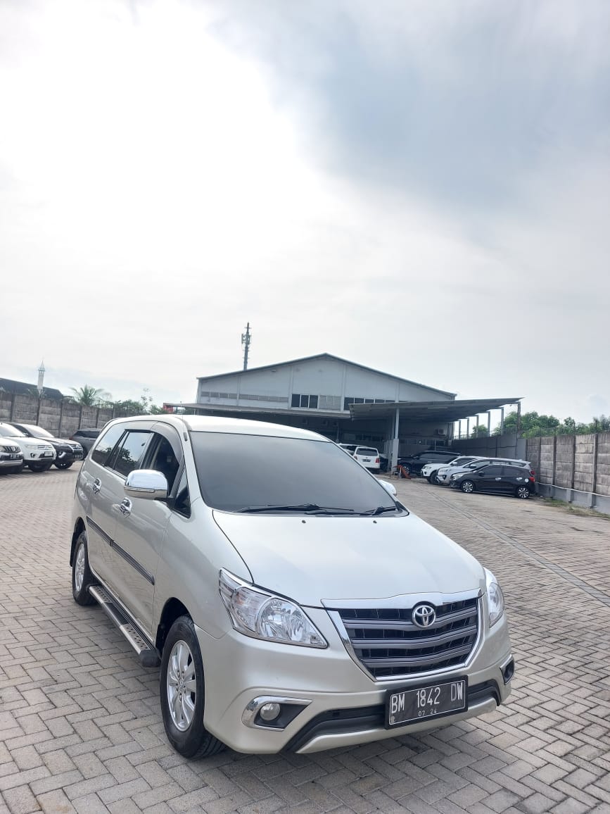 2014 Toyota Kijang Innova 2014 Toyota Kijang Innova