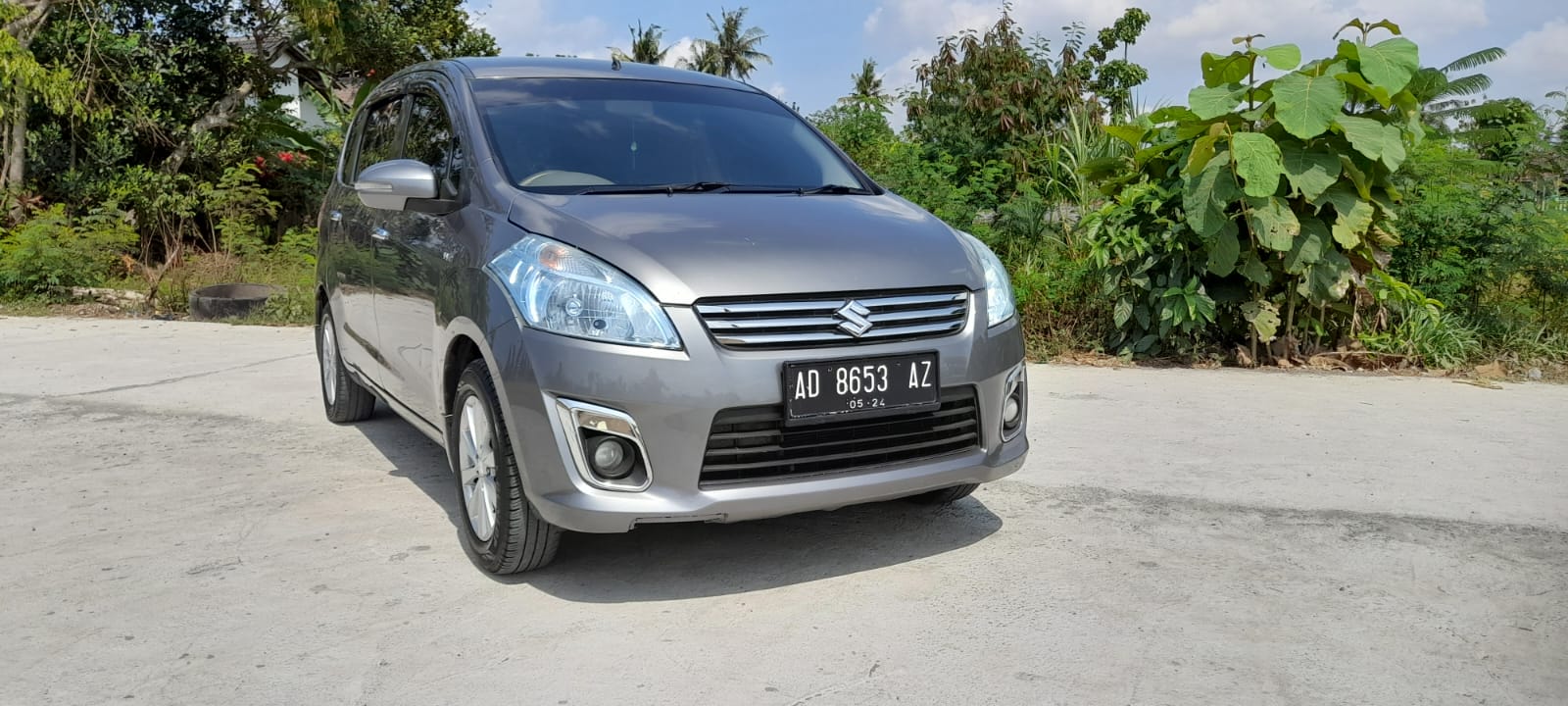 2014 Suzuki Ertiga  2014 Suzuki Ertiga