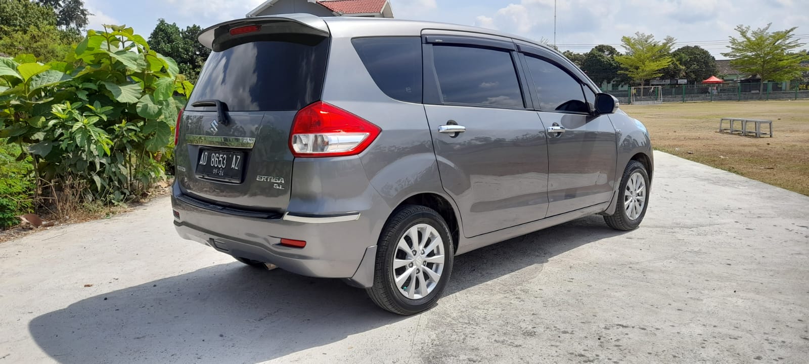 2014 Suzuki Ertiga  2014 Suzuki Ertiga