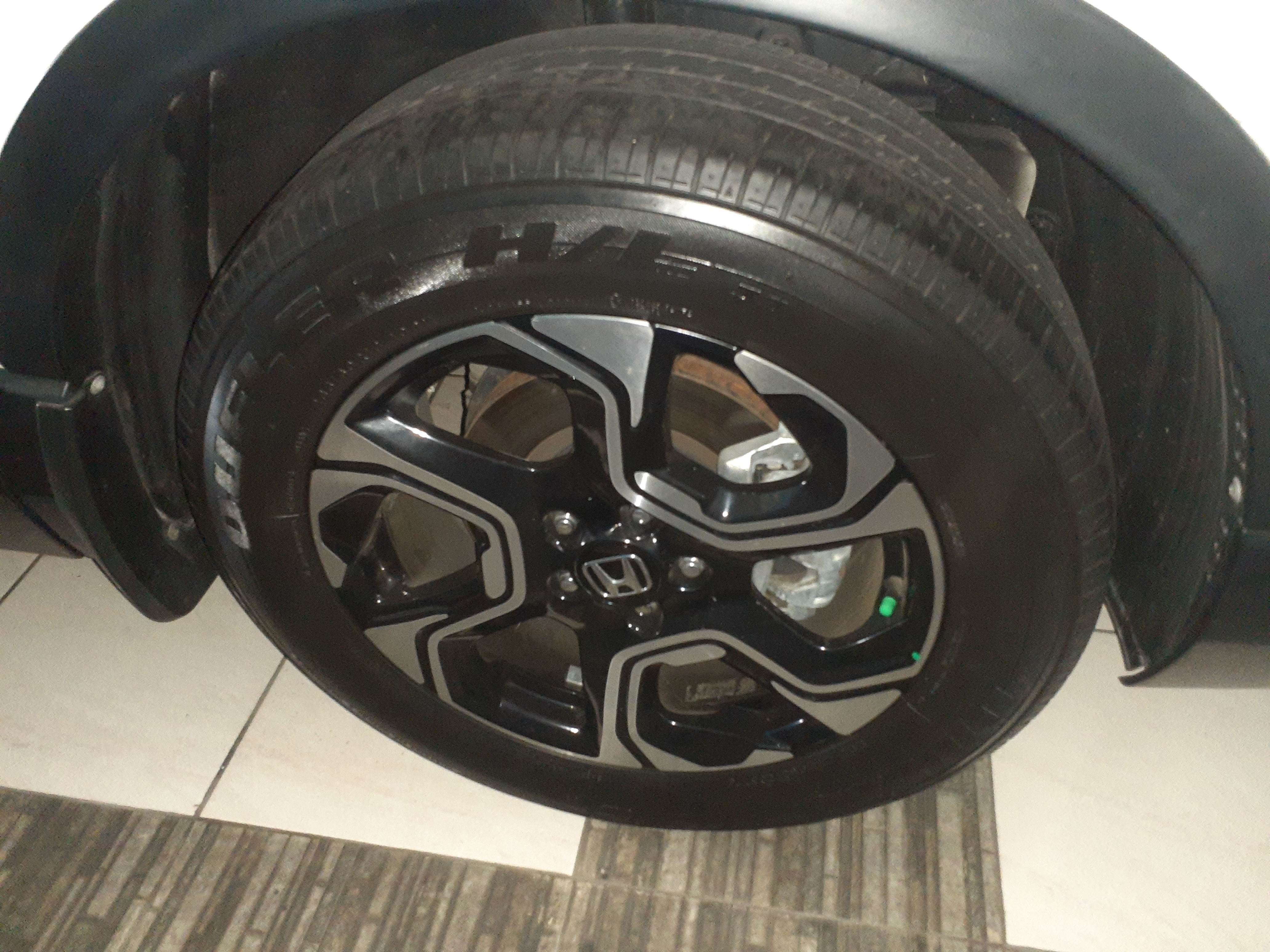 2017 Honda CR-V  2.0L AT FACELIFT 2017 Honda CR-V  2.0L AT FACELIFT