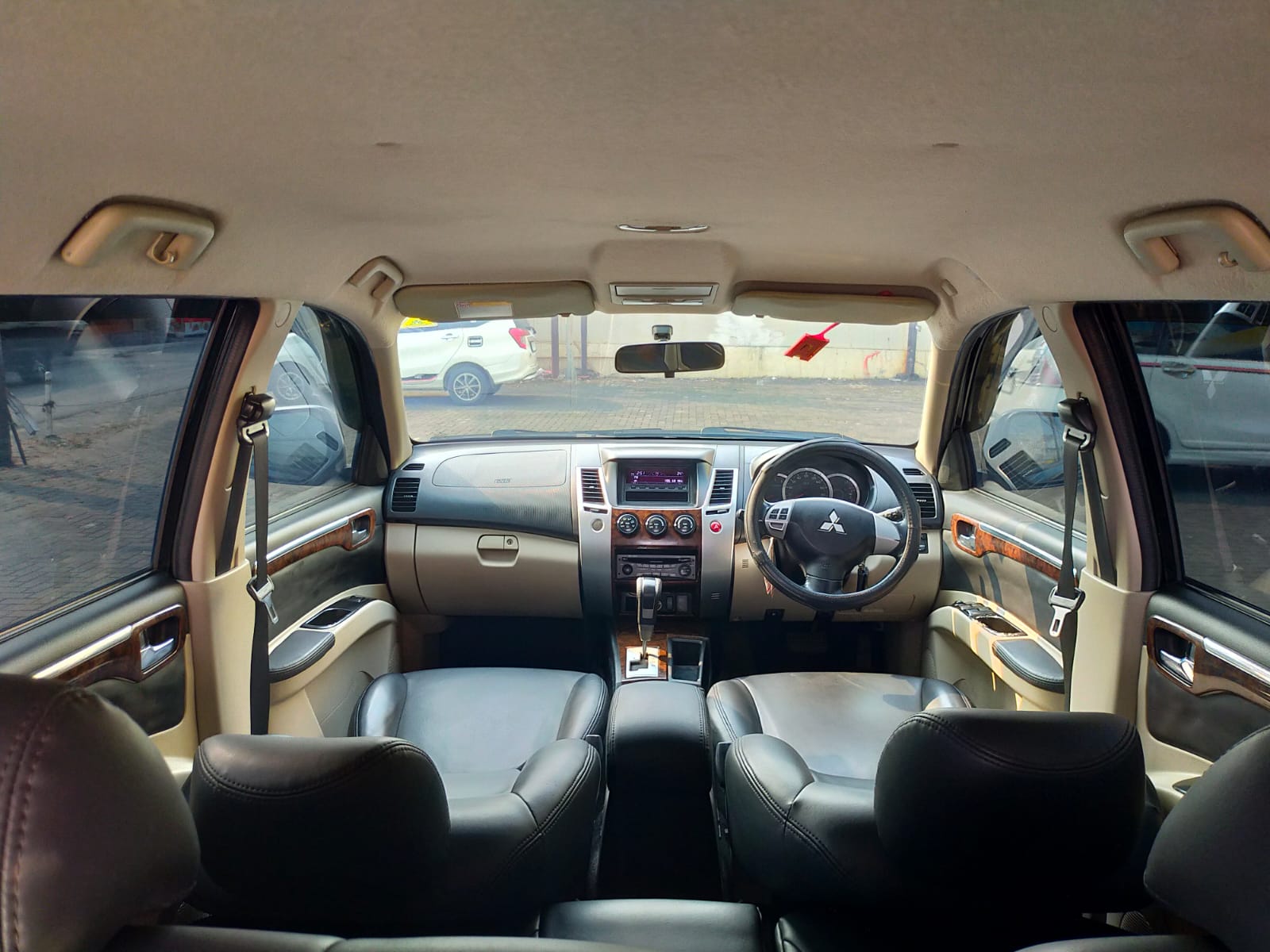 2010 Mitsubishi Pajero Sport 2010 Mitsubishi Pajero Sport