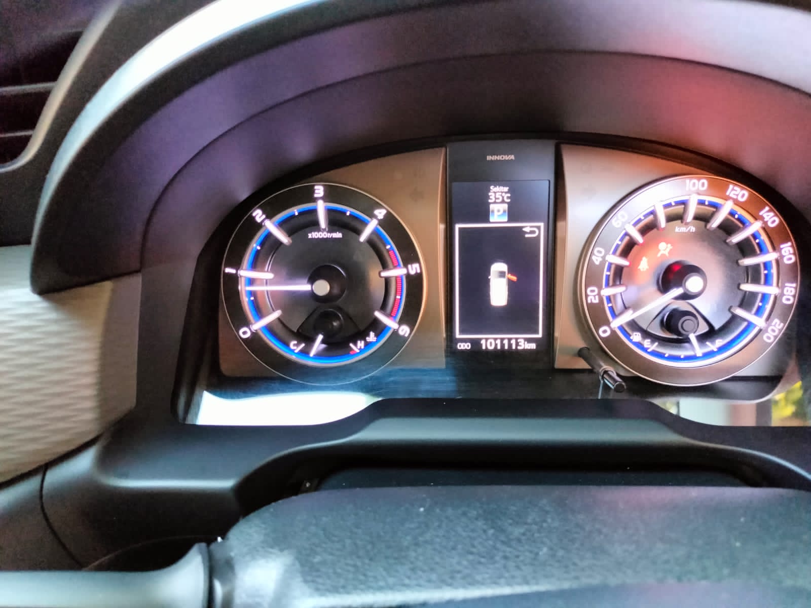 2017 Toyota Innova 2017 Toyota Innova