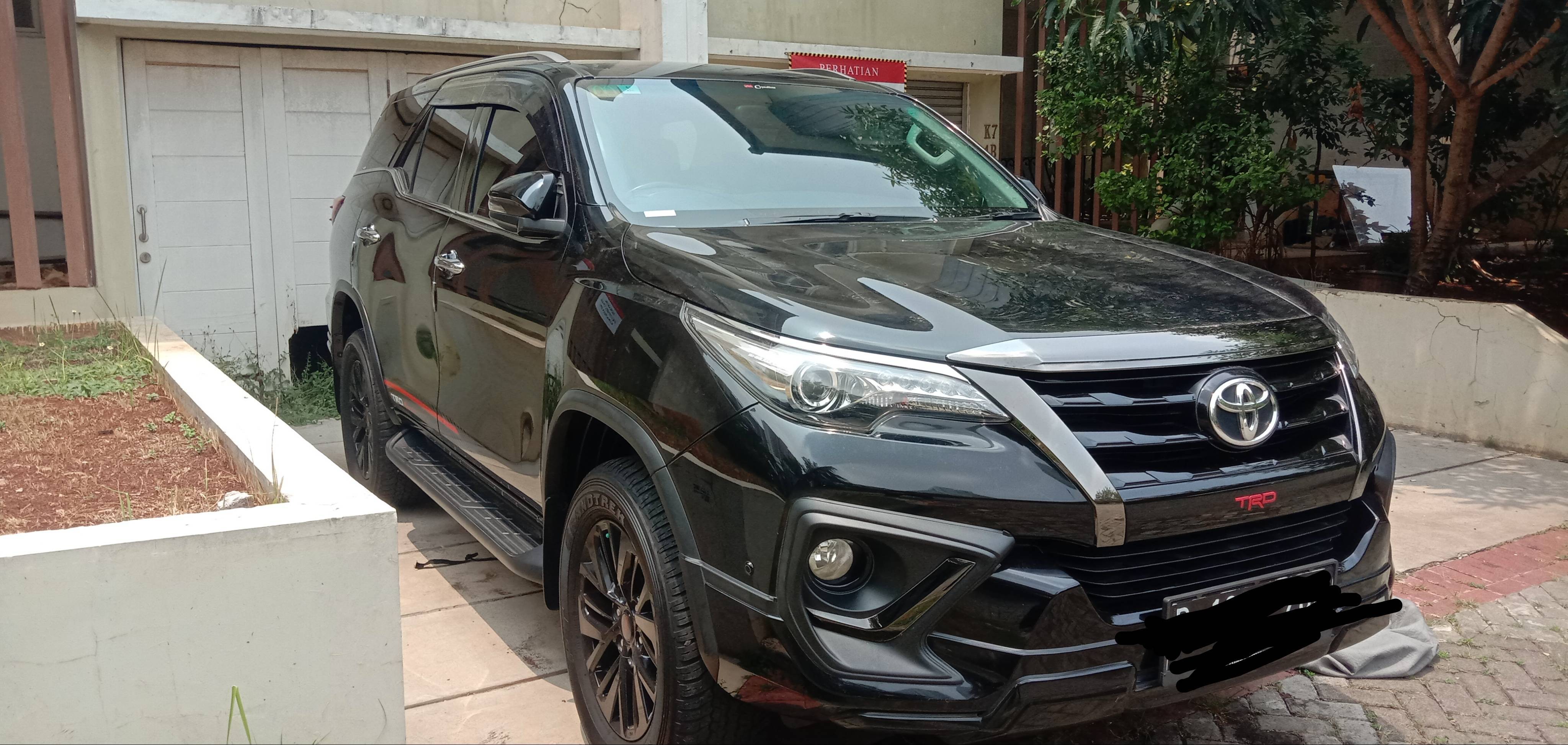 Second Hand 2020 Toyota Fortuner VRZ 4X2 TRD 2.4L AT