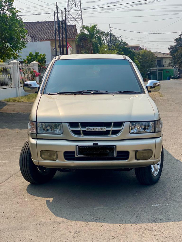2003 Isuzu Panther 2003 Isuzu Panther