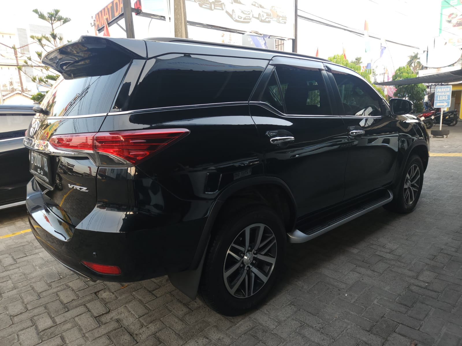 2016 Toyota Fortuner  2016 Toyota Fortuner