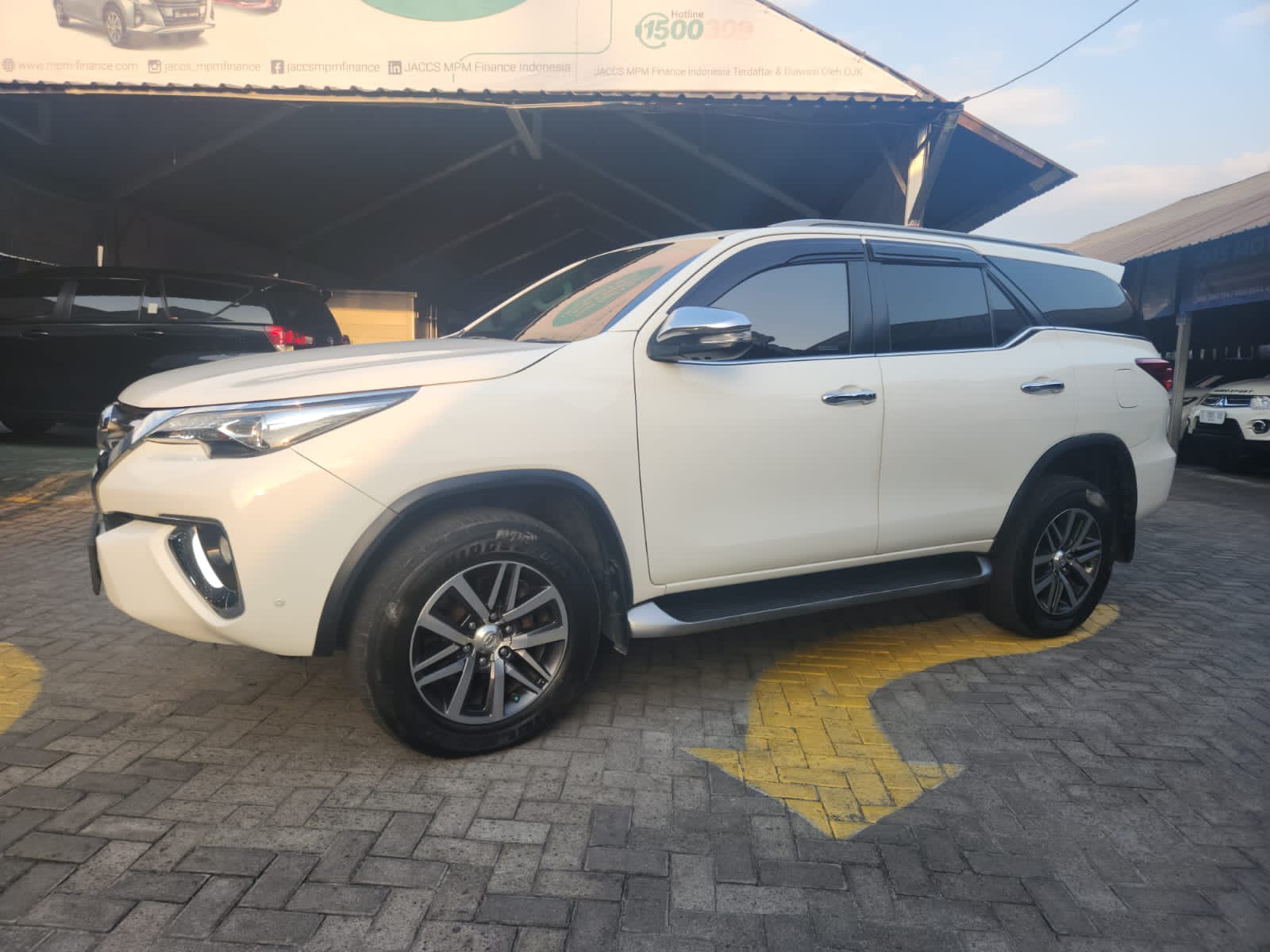 2016 Toyota Fortuner  2016 Toyota Fortuner