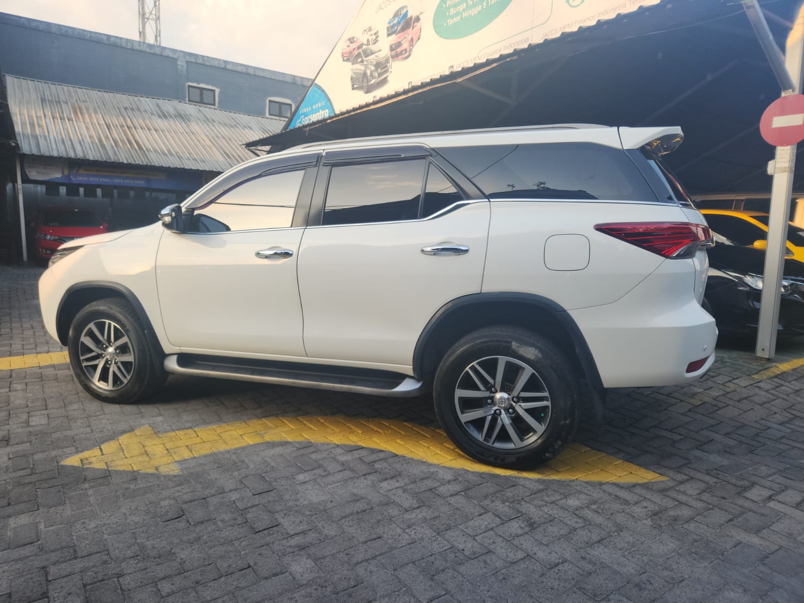 2016 Toyota Fortuner  2016 Toyota Fortuner