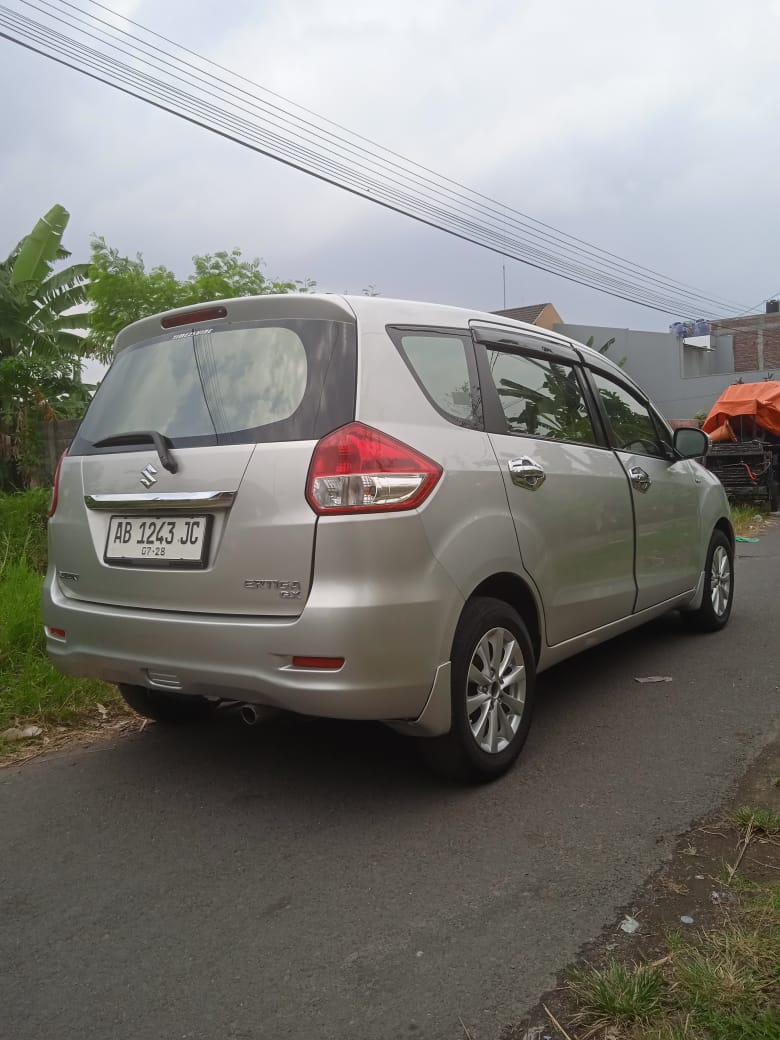 2013 Suzuki Ertiga  2013 Suzuki Ertiga