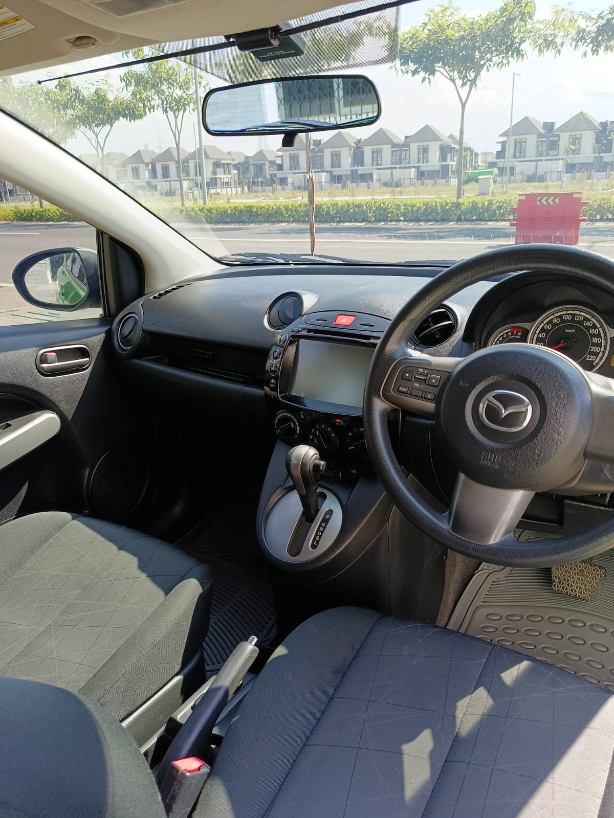 2012 Mazda 2 Hatchback 2012 Mazda 2 Hatchback