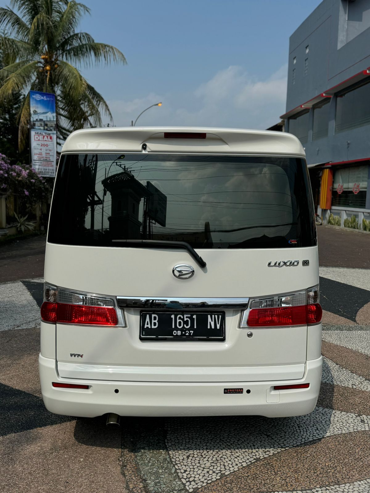 2022 Daihatsu Luxio 1.5 X M/T 2022 Daihatsu Luxio 1.5 X M/T