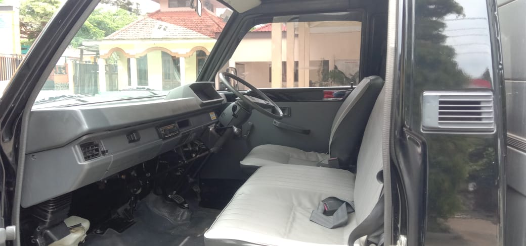 2018 Mitsubishi Colt L300 2018 Mitsubishi Colt L300