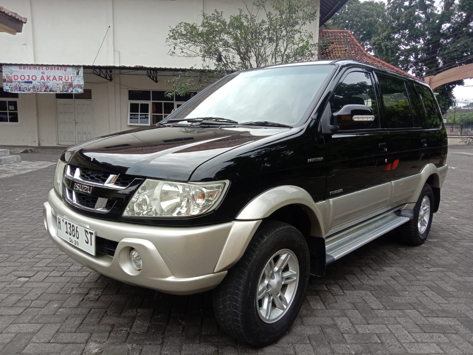 1970 Isuzu Panther 1970 Isuzu Panther