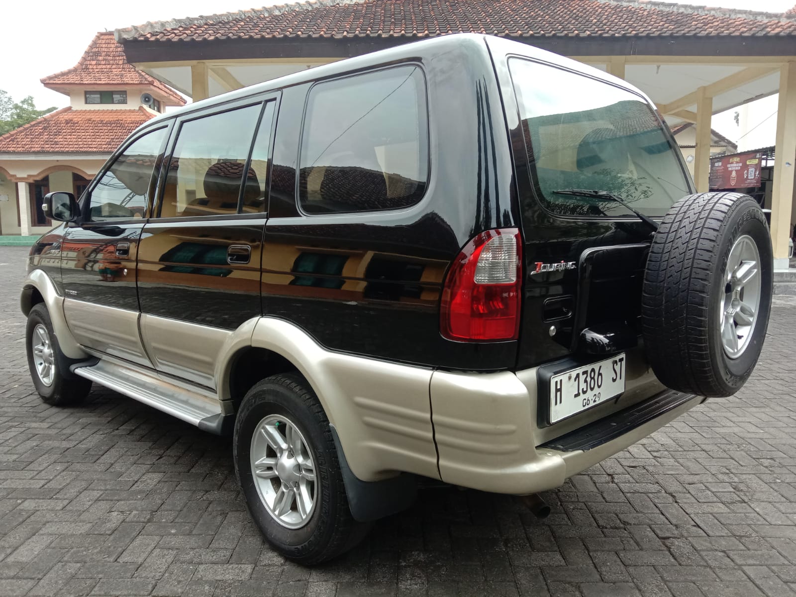 1970 Isuzu Panther 1970 Isuzu Panther