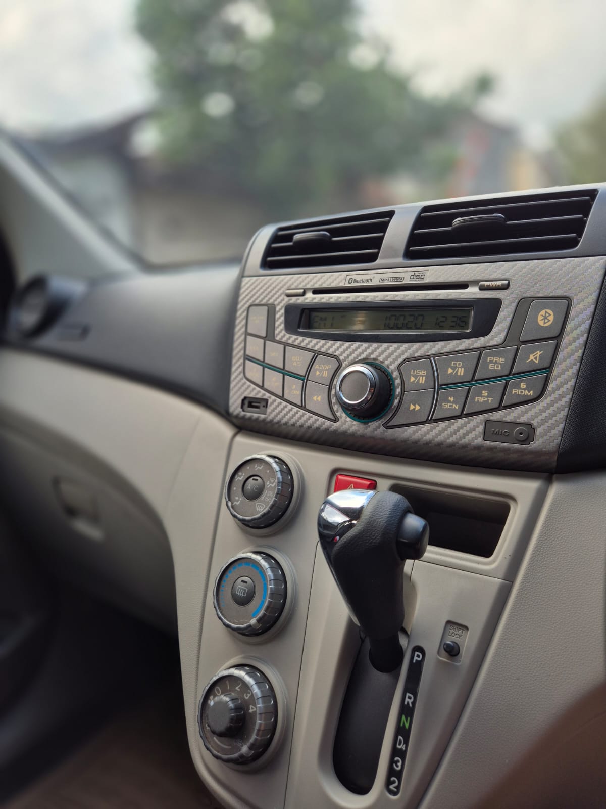 2013 Daihatsu Sirion  D MC SPORT A/T 2013 Daihatsu Sirion  D MC SPORT A/T