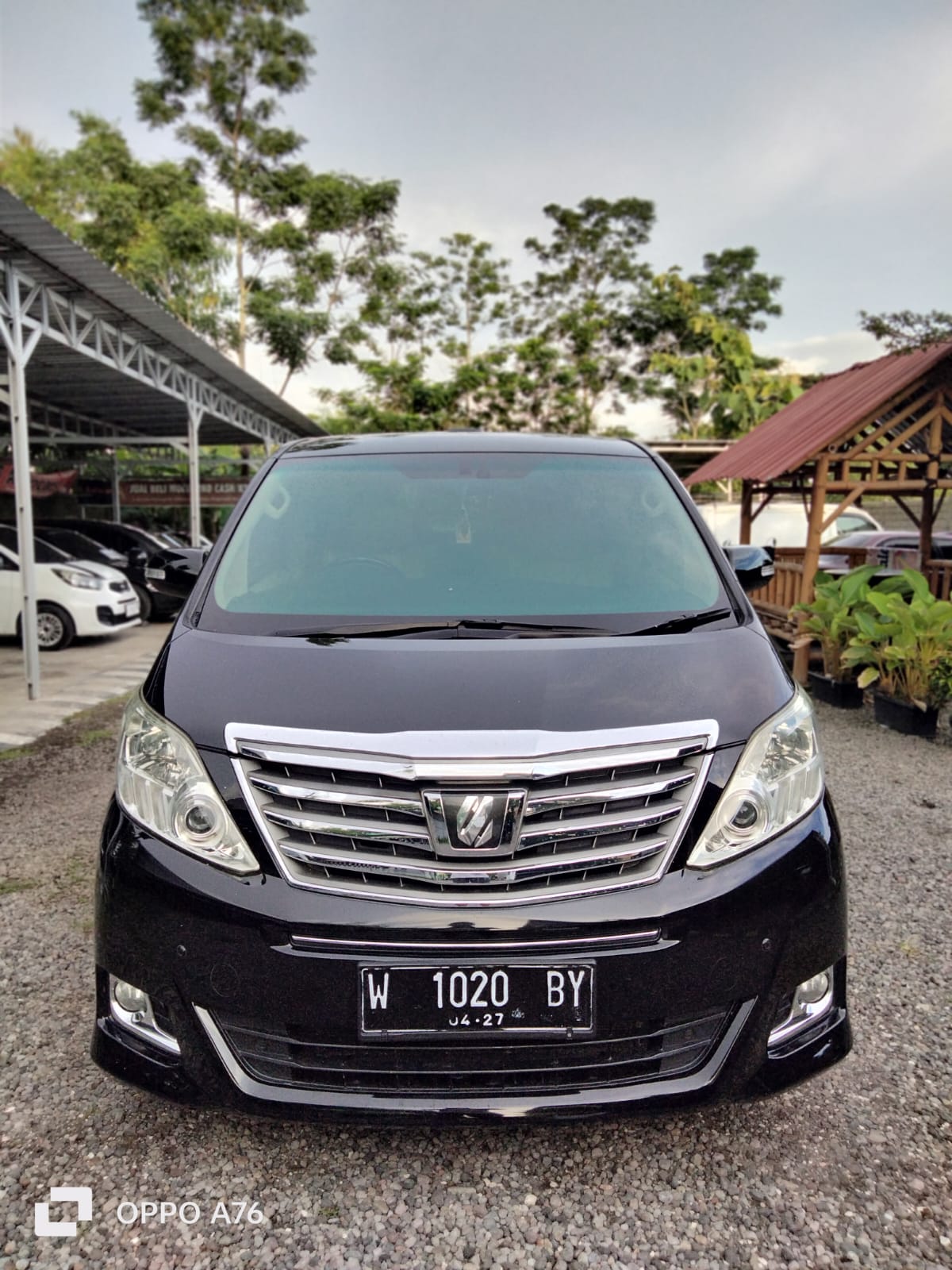 Second Hand 2014 Toyota Alphard  G 3.0 AT Second Hand 2014 Toyota Alphard  G 3.0 AT