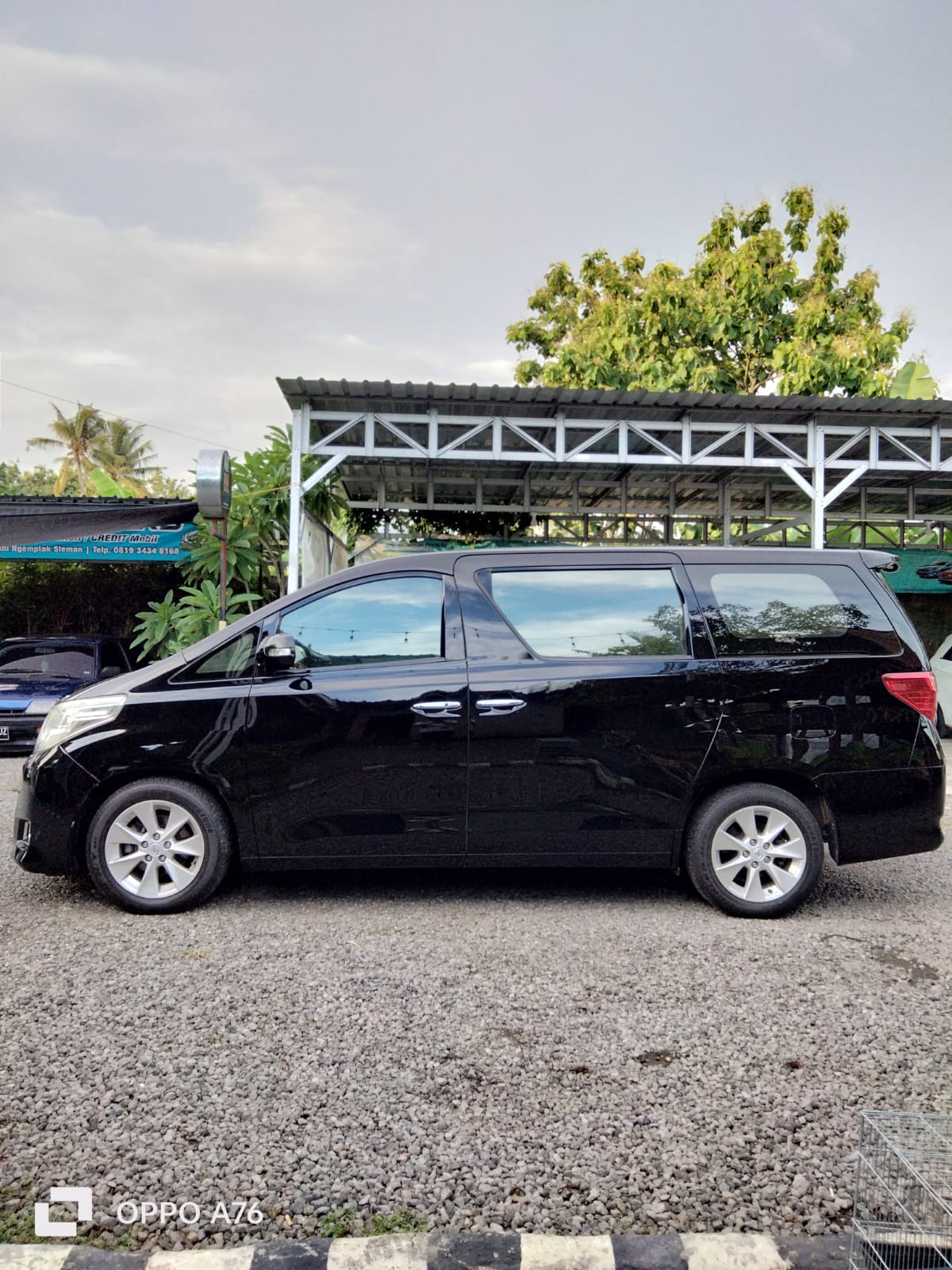 2014 Toyota Alphard  G 3.0 AT 2014 Toyota Alphard  G 3.0 AT