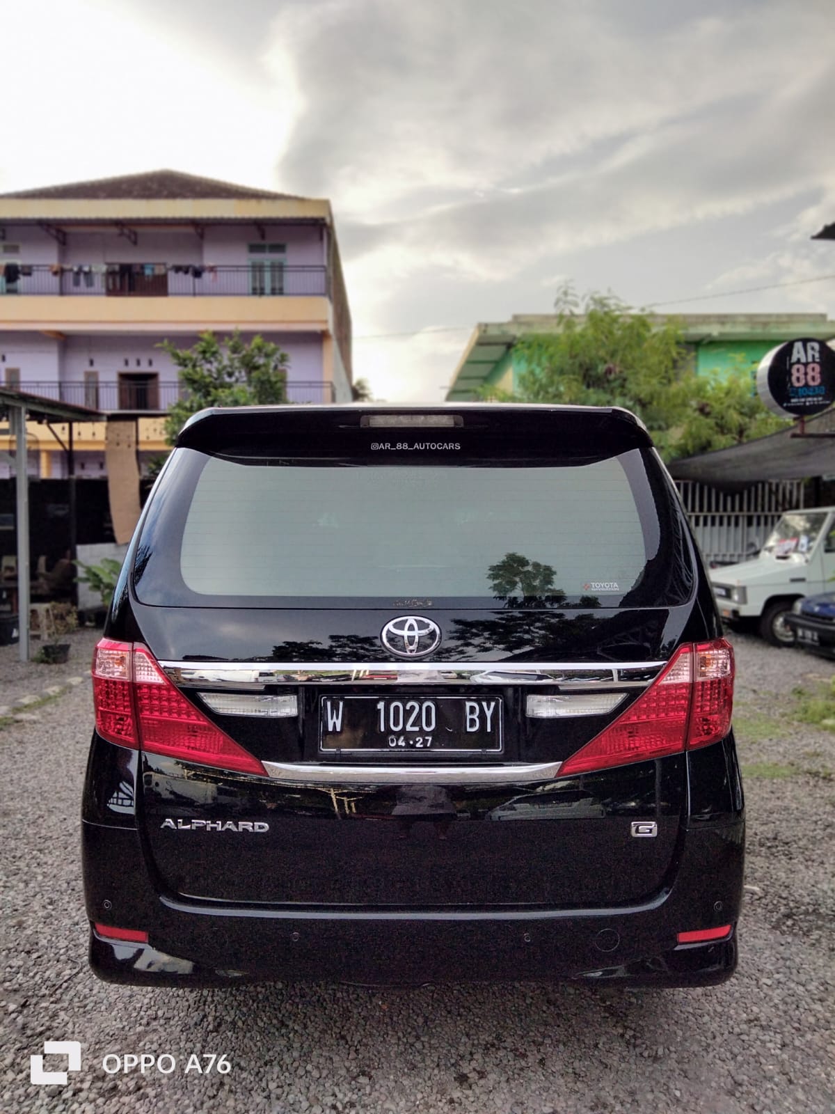 2014 Toyota Alphard  G 3.0 AT 2014 Toyota Alphard  G 3.0 AT