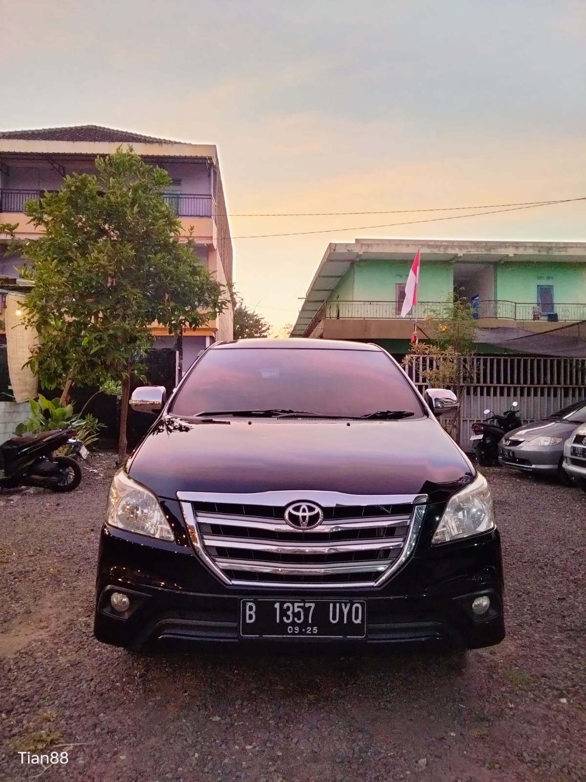 2015 Toyota Kijang Innova 2.0 G MT 2015 Toyota Kijang Innova 2.0 G MT