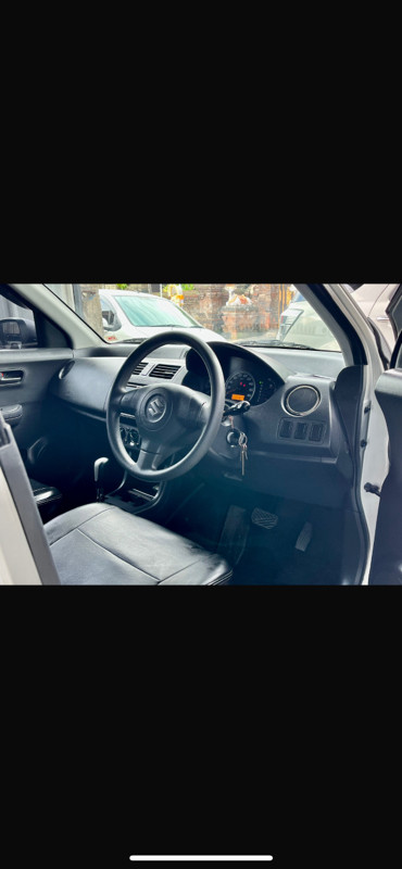 2010 Suzuki Swift 2010 Suzuki Swift