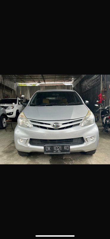 2013 Daihatsu Xenia Bekas 2013 Daihatsu Xenia Bekas