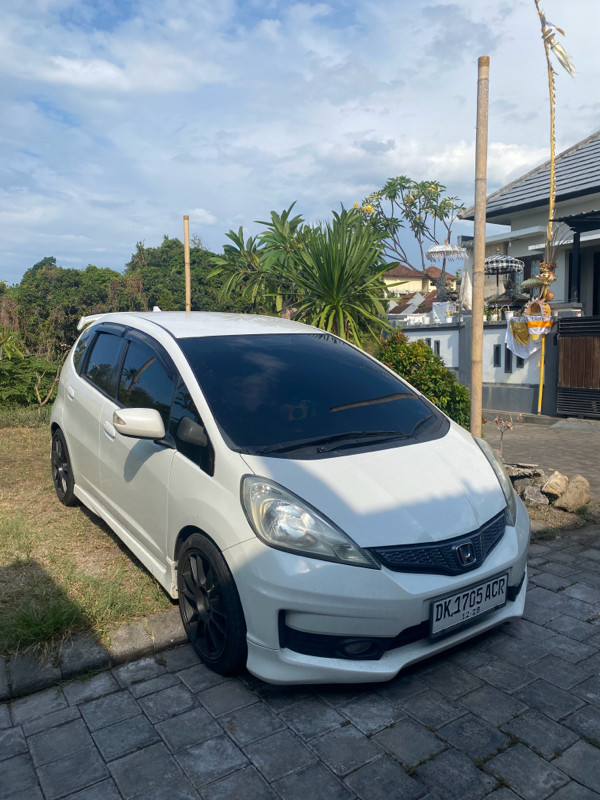 Second Hand 2012 Honda Jazz Second Hand 2012 Honda Jazz