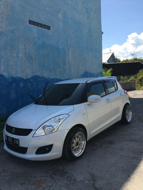 Second Hand 2012 Suzuki Swift Second Hand 2012 Suzuki Swift