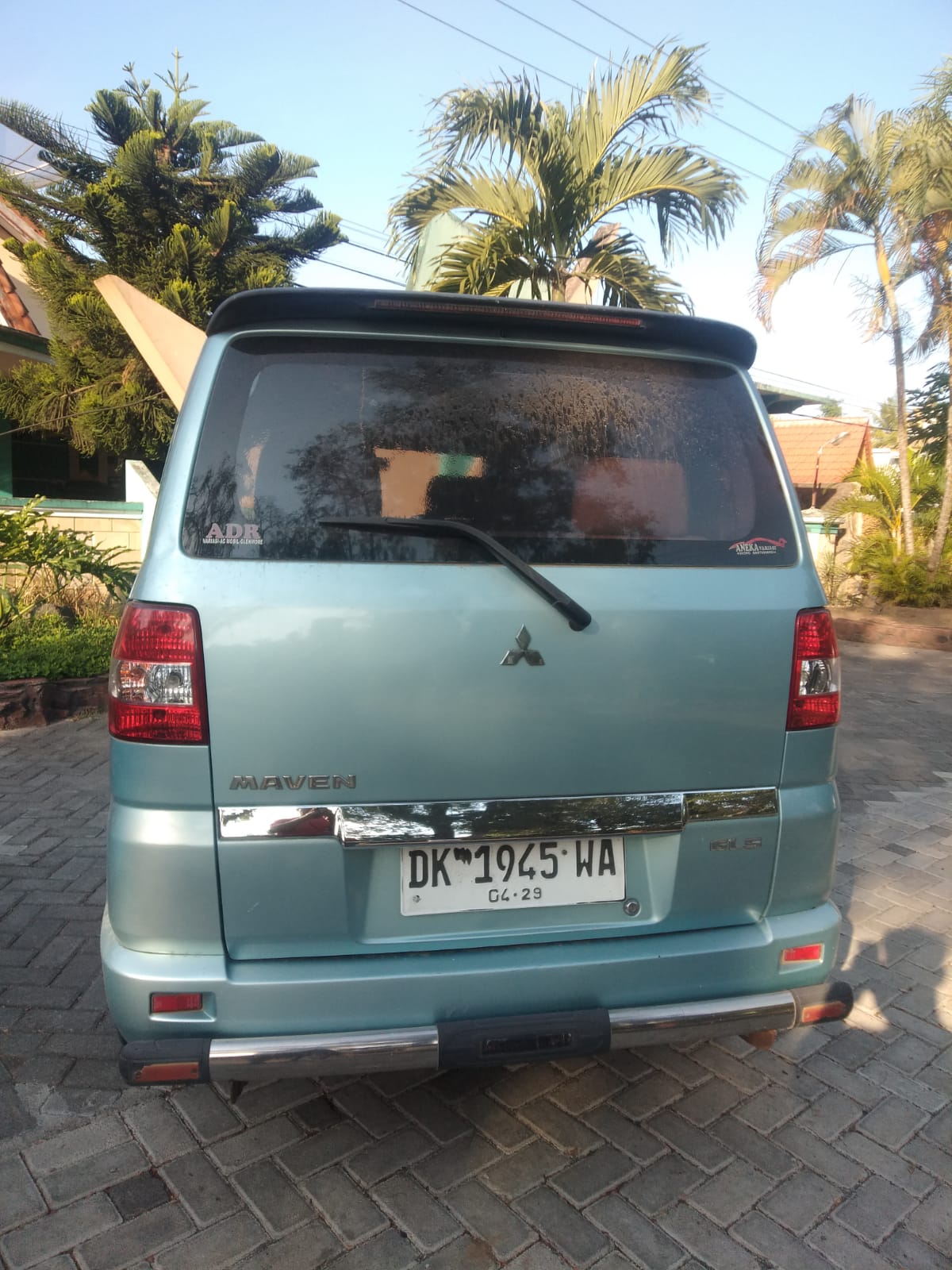 2009 Mitsubishi Maven 1.5L GLS 2009 Mitsubishi Maven 1.5L GLS