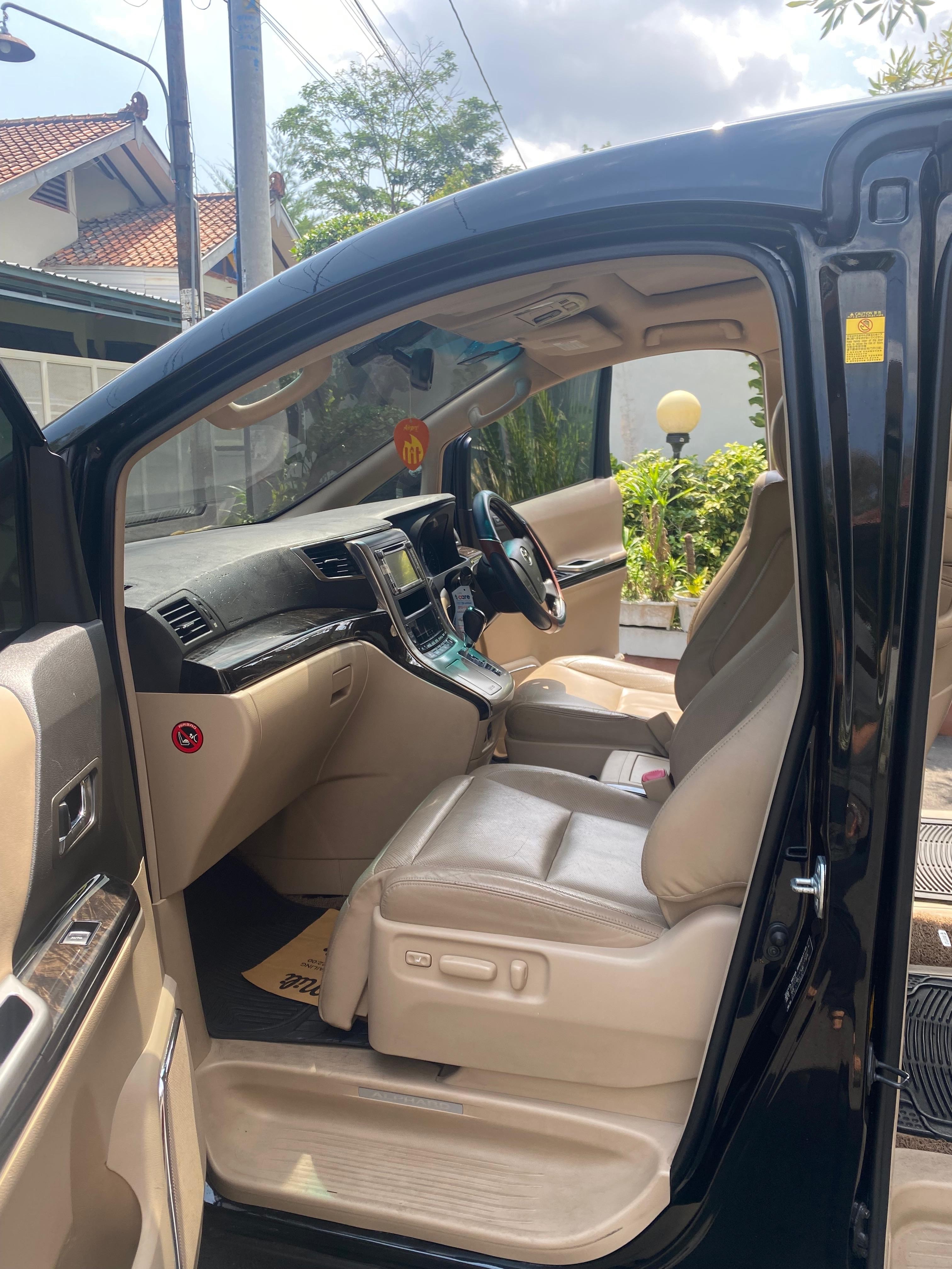 2014 Toyota Alphard 2014 Toyota Alphard