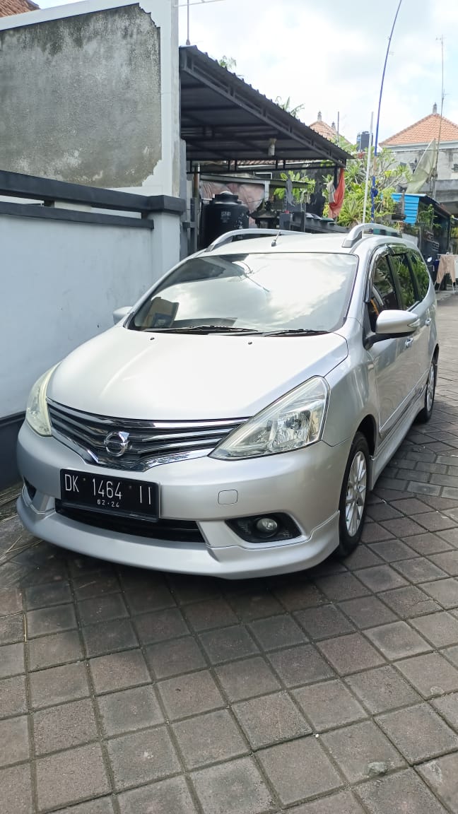 2014 Nissan Grand Livina Bekas 2014 Nissan Grand Livina Bekas