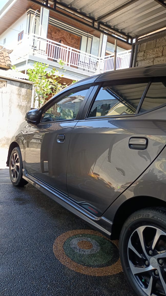 2017 Daihatsu Ayla  2017 Daihatsu Ayla