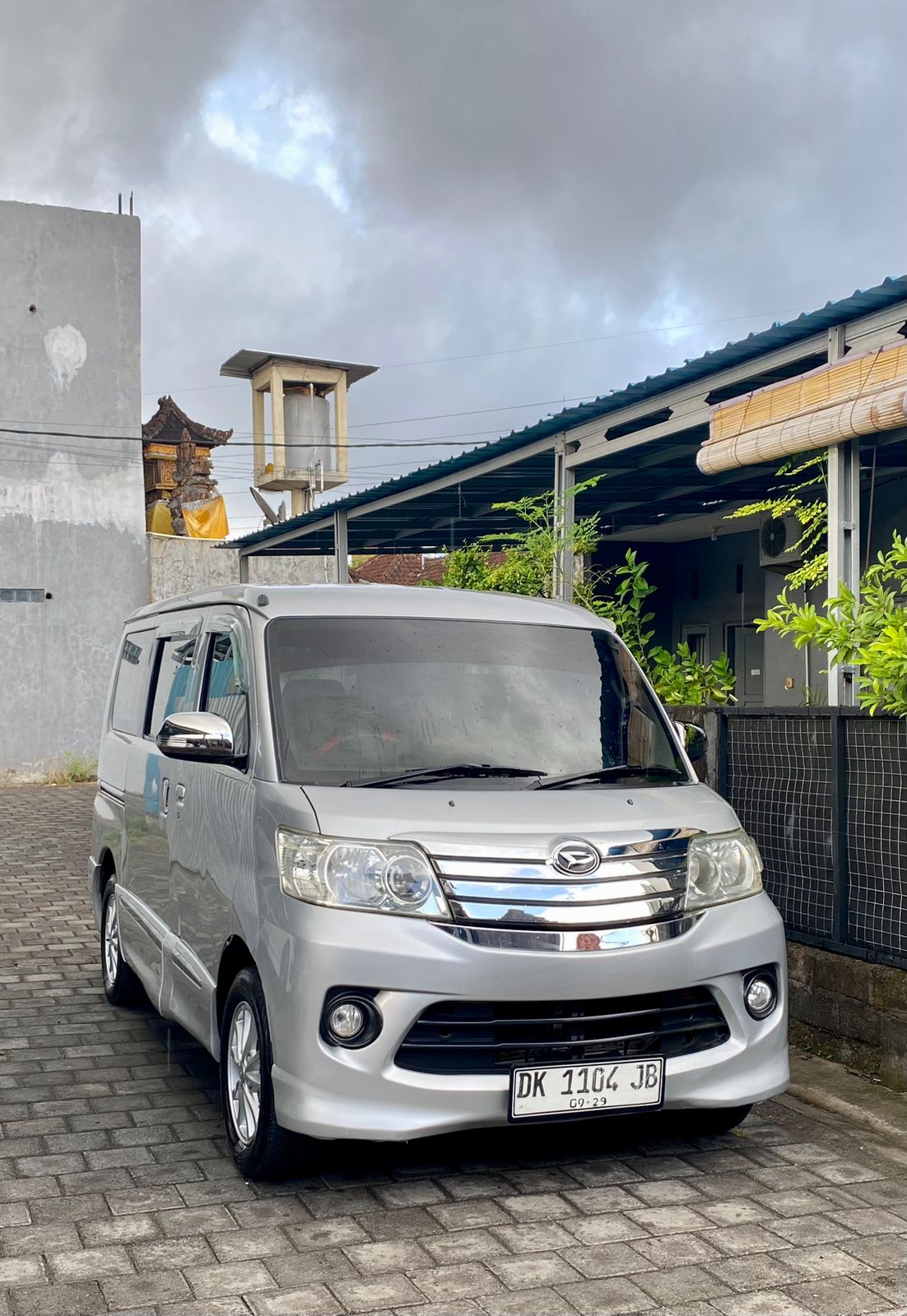 2014 Daihatsu Luxio Bekas 2014 Daihatsu Luxio Bekas