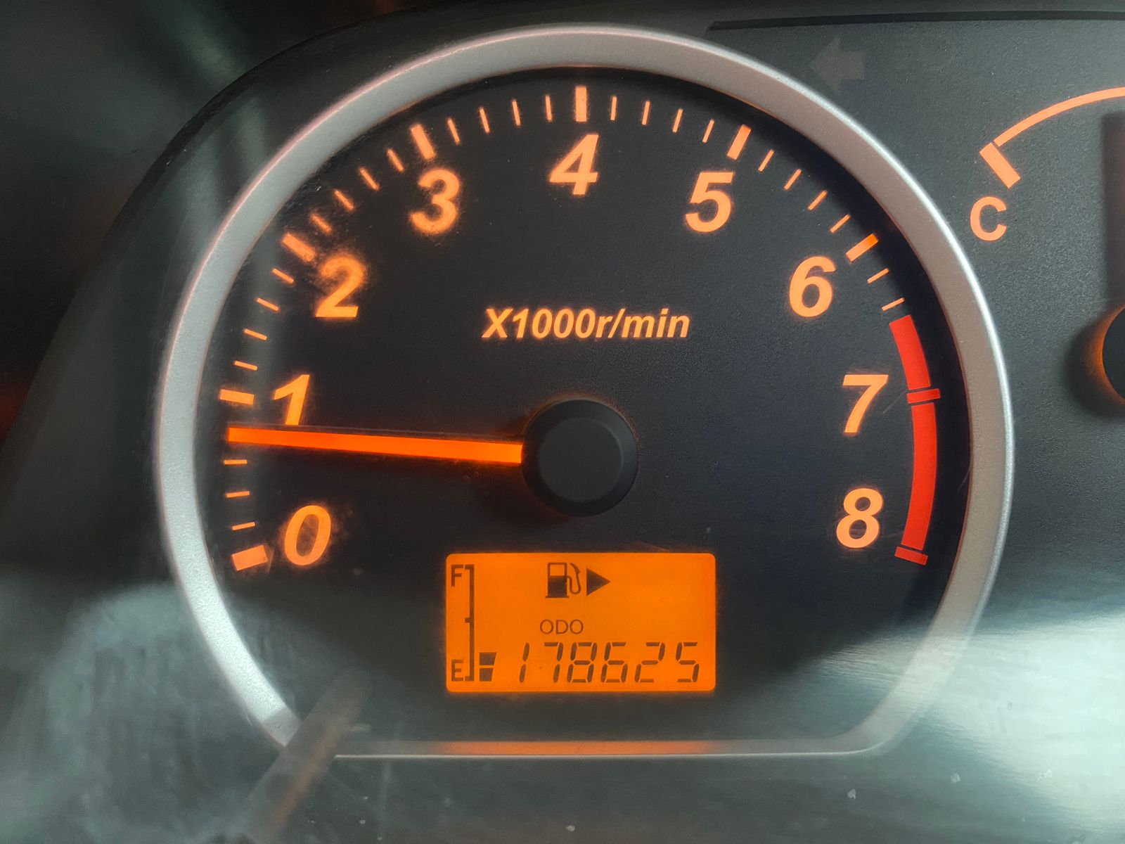 2014 Daihatsu Luxio 2014 Daihatsu Luxio