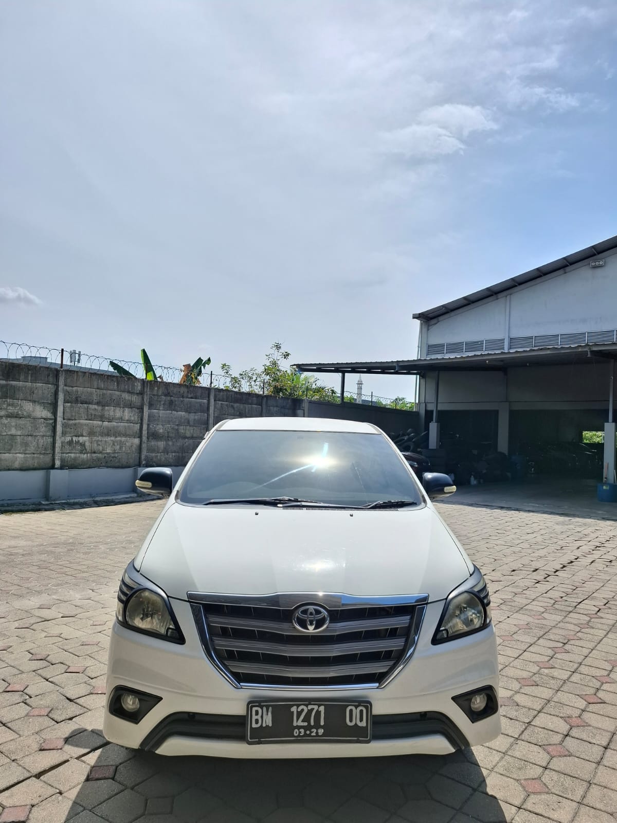 Second Hand 2015 Toyota Innova Second Hand 2015 Toyota Innova