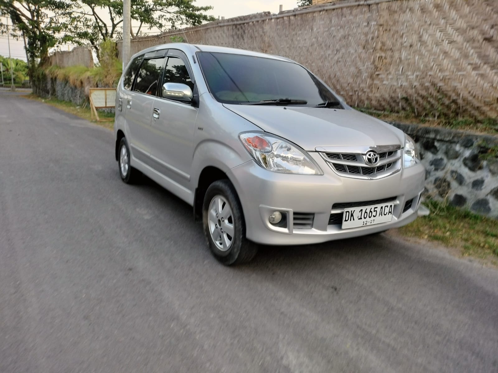 Second Hand 2009 Toyota Avanza Second Hand 2009 Toyota Avanza