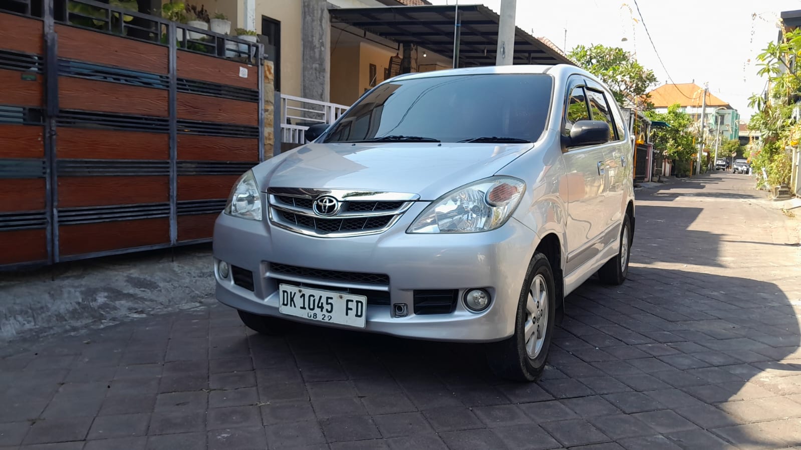 Second Hand 2009 Toyota Avanza Second Hand 2009 Toyota Avanza