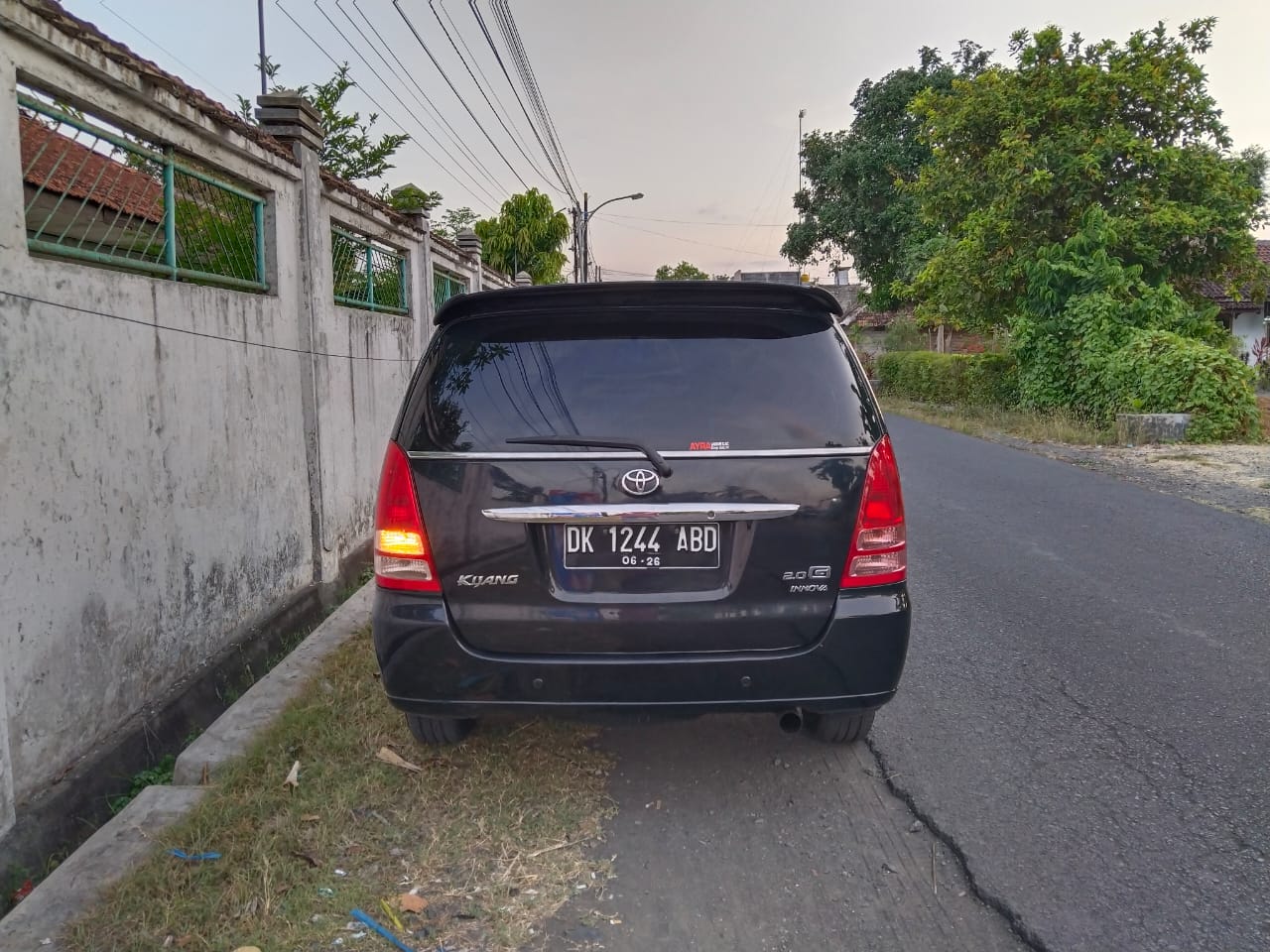 2005 Toyota Innova 2005 Toyota Innova